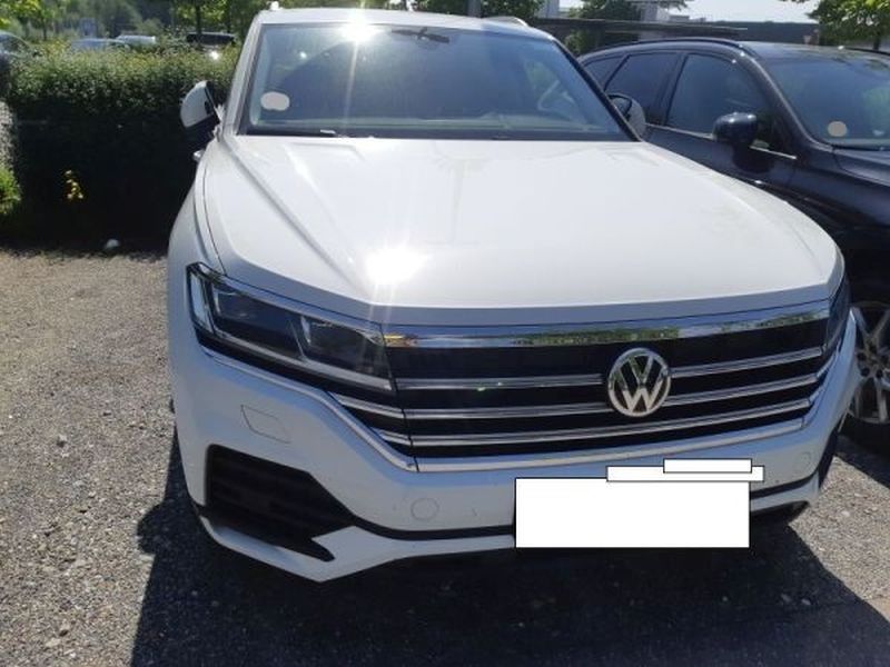 Volkswagen Atlas Cross Sport.jpg