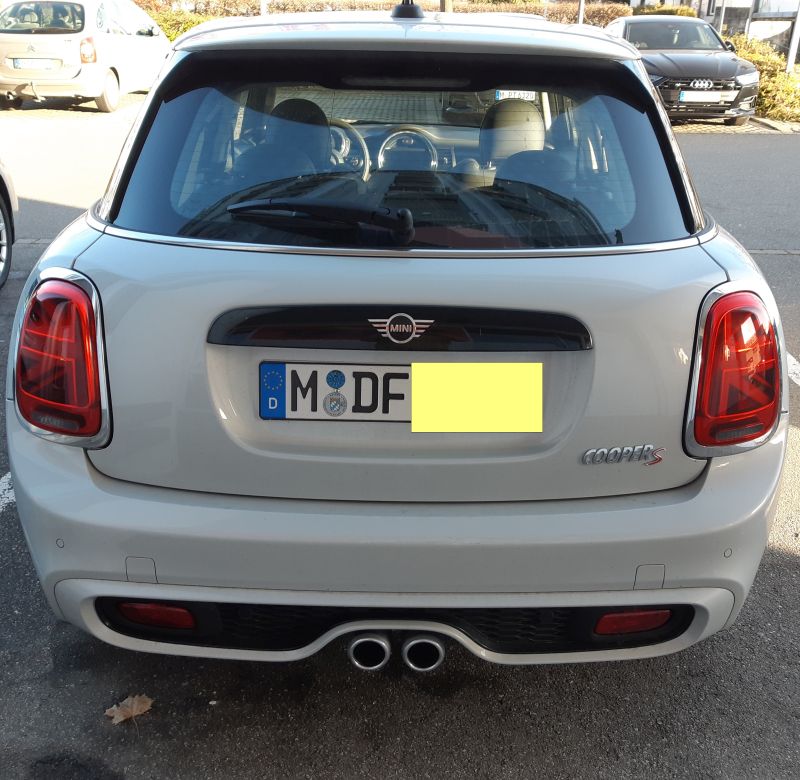 Sixt Mini Cooper.jpg