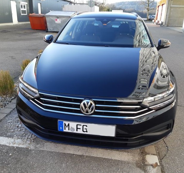 Sixt VW Passat.jpg